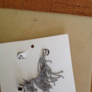 Banana republic earring